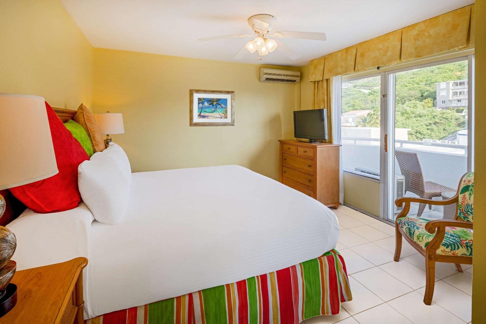 סימפסון ביי The Atrium Beach Resort And Spa, Ascend Hotel Collection מראה חיצוני תמונה